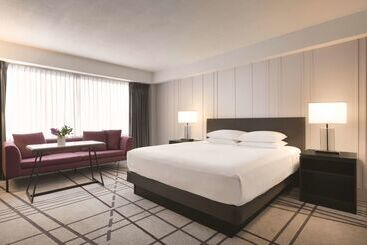هتل Hyatt Regency Louisville