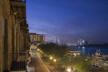 هتل Hyatt Regency Savannah