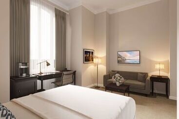 Independence Park Hotel, Premier Collection