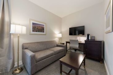Independence Park Hotel, Premier Collection