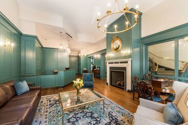 Independence Park Hotel, Premier Collection