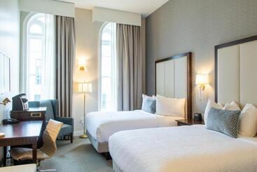 Independence Park Hotel, Premier Collection