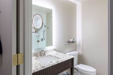 Independence Park Hotel, Premier Collection