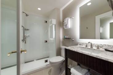 Independence Park Hotel, Premier Collection