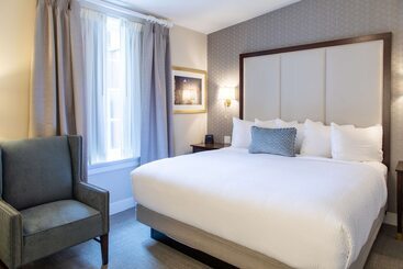 Independence Park Hotel, Premier Collection