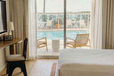 בית מלון כפרי Casa Loma Beach