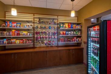 هتل La Quinta Inn By Wyndham Buffalo Airport
