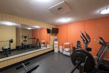 هتل La Quinta Inn By Wyndham Buffalo Airport