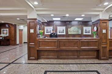 酒店 La Quinta Inn & Suites By Wyndham Downtown Conference Center
