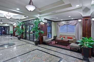 酒店 La Quinta Inn & Suites By Wyndham Downtown Conference Center