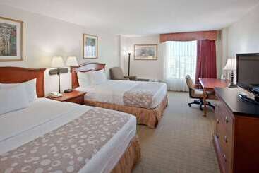 酒店 La Quinta Inn & Suites By Wyndham Downtown Conference Center