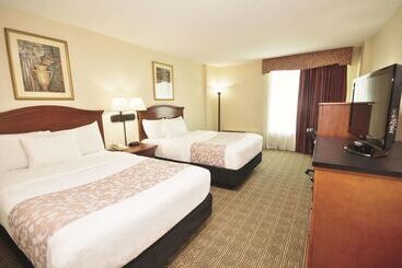 酒店 La Quinta Inn & Suites By Wyndham Downtown Conference Center