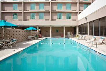 酒店 La Quinta Inn & Suites By Wyndham Downtown Conference Center