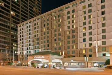 酒店 La Quinta Inn & Suites By Wyndham Downtown Conference Center