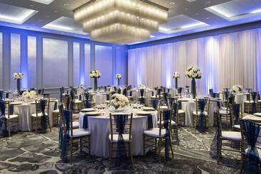 هتل Le Meridien New Orleans