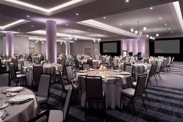هتل Marriott Knoxville Downtown