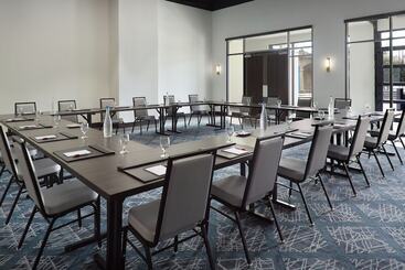 هتل Marriott Knoxville Downtown