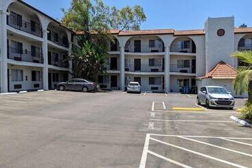 هتل Mission Bay Inn San Diego