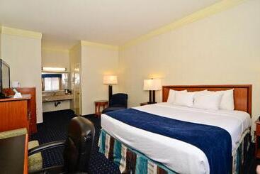 هتل Mission Bay Inn San Diego