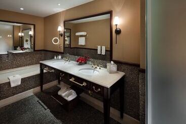 هتل Plaza Athenee