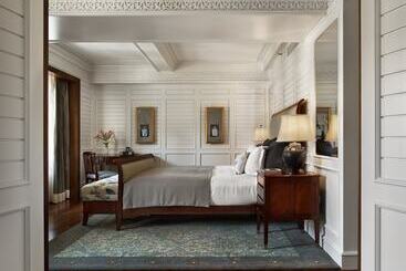 هتل Plaza Athenee