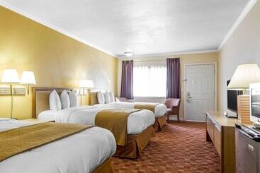 هتل Quality Inn Ukiah