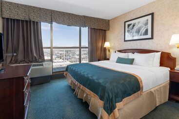 Ramada By Wyndham Reno Hotel & Casino