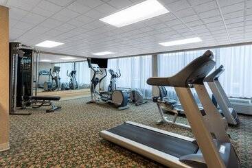 Ramada By Wyndham Reno Hotel & Casino