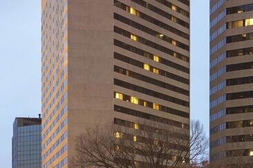 The Plaza Hotel Columbus At Capitol Square