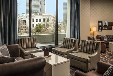 The Plaza Hotel Columbus At Capitol Square