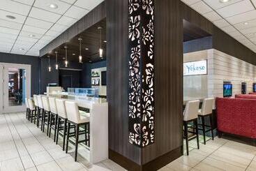 هتل Sonesta Los Angeles Airport Lax