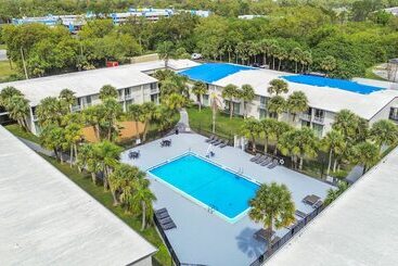 هتل Stayable Lakeland
