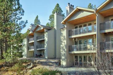هتل Seventh Mountain Resort