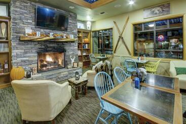 هتل Seventh Mountain Resort
