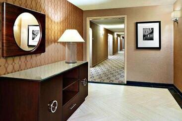هتل Wyndham College Park North / Washington Dc Area