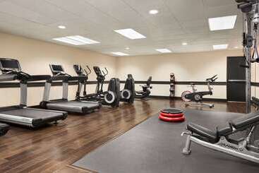هتل Wyndham Fort Smith City Center