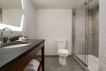 هتل Wyndham Fort Smith City Center