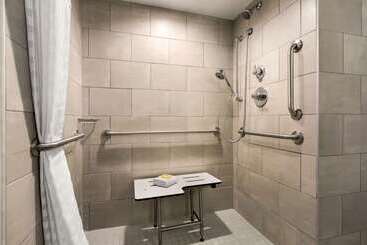 هتل Wyndham Fort Smith City Center