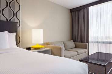 هتل Wyndham Fort Smith City Center