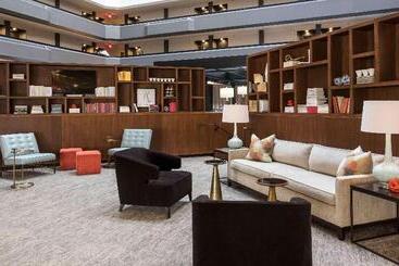 هتل Wyndham Fort Smith City Center