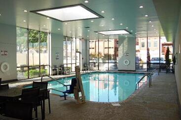 هتل Wyndham Fort Smith City Center