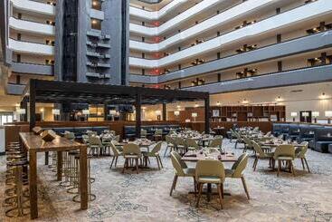 هتل Wyndham Fort Smith City Center