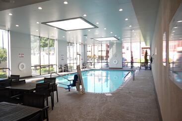 هتل Wyndham Fort Smith City Center