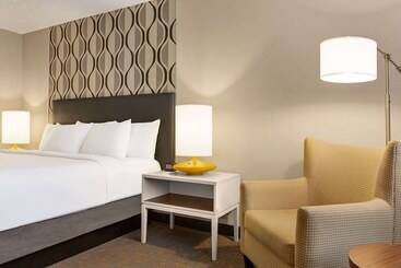 هتل Wyndham Fort Smith City Center