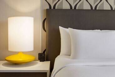 هتل Wyndham Fort Smith City Center