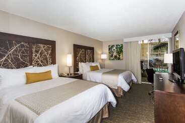 هتل Wyndham Garden Fresno Yosemite Airport
