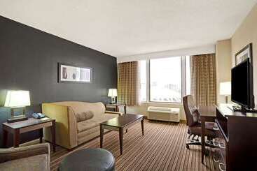 هتل Wyndham Garden Norfolk Downtown