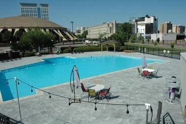 هتل Wyndham Garden Norfolk Downtown