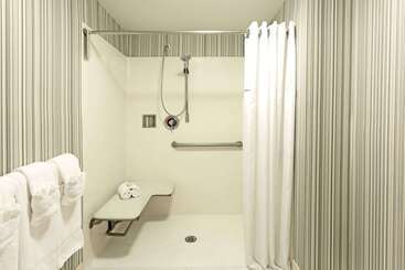 هتل Wyndham Garden Norfolk Downtown