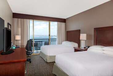 هتل Wyndham San Diego Bayside